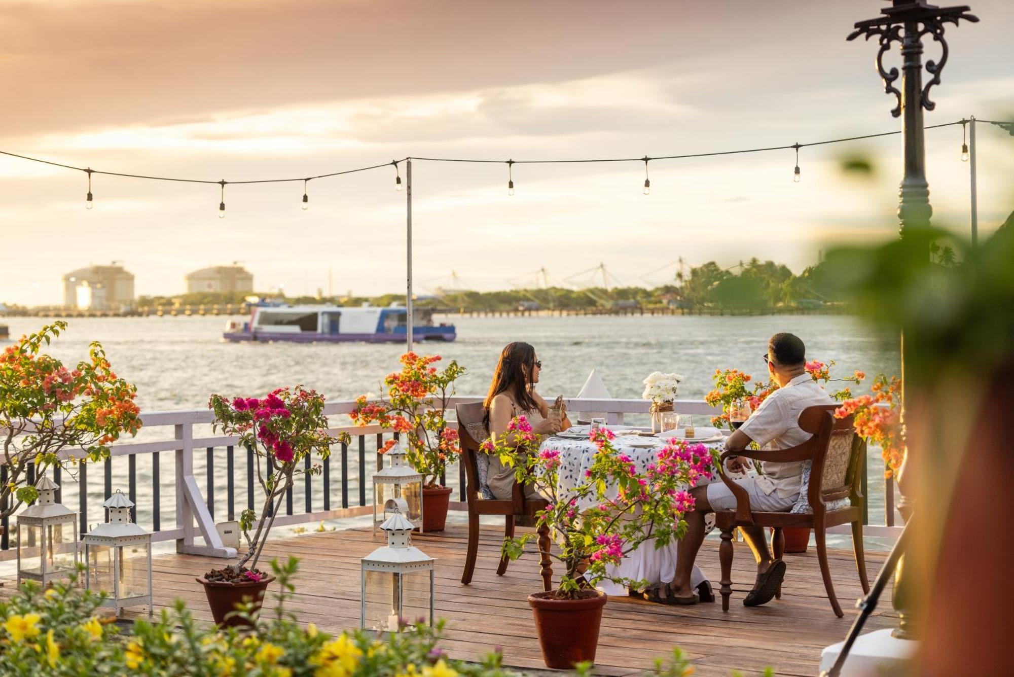 Brunton Boatyard - A Cgh Earth Experience Otel Kochi Dış mekan fotoğraf