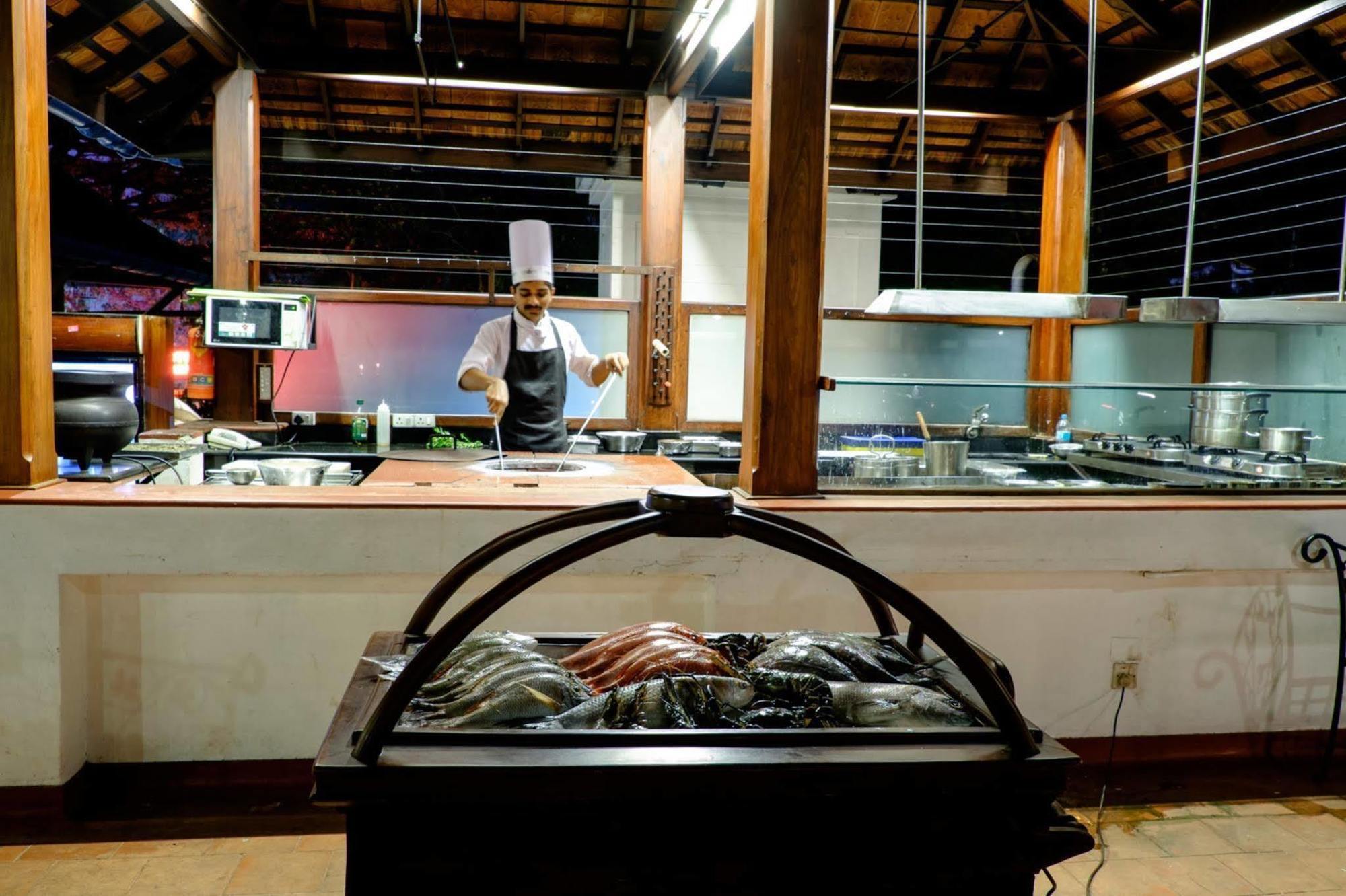 Brunton Boatyard - A Cgh Earth Experience Otel Kochi Dış mekan fotoğraf