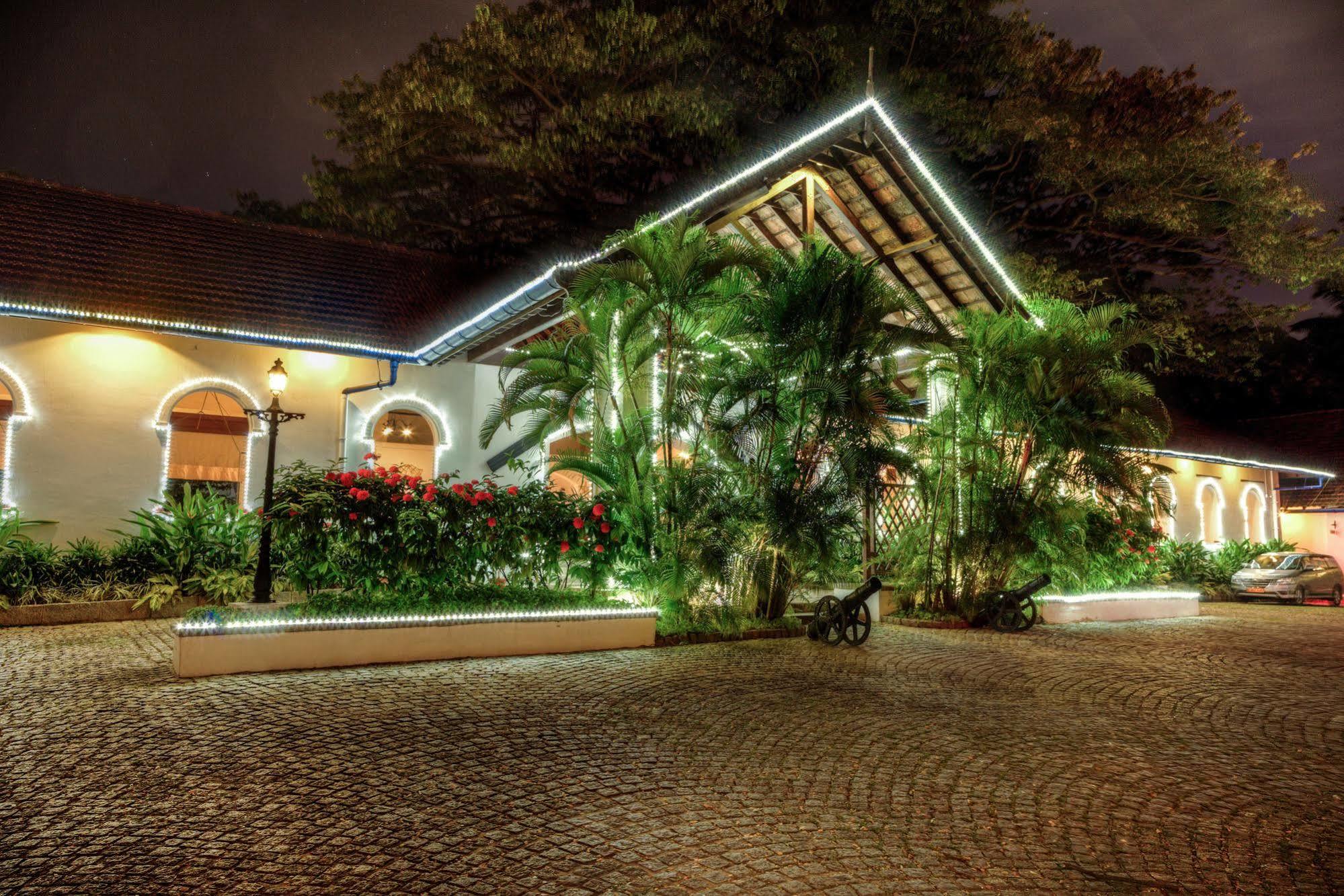 Brunton Boatyard - A Cgh Earth Experience Otel Kochi Dış mekan fotoğraf